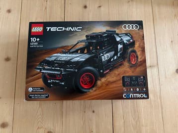 Lego Set - 42160 - Technic - Audi RS Q e-tron - RETIRED, Nieuw