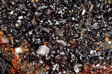 Magnifique sphalérite gemmeuse d’un miel profond. de La