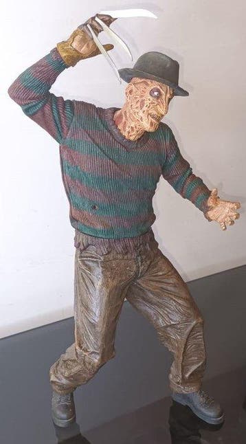 Neca - Action figure Freddy Krueger (Motion Activated Sound), Nieuw
