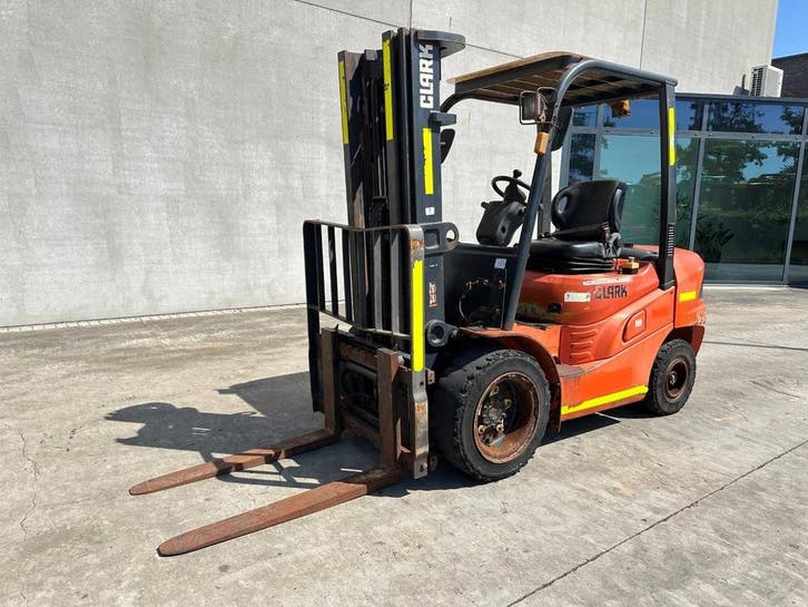 Veiling: Heftruck Clark GTS30D Diesel 2018, Zakelijke goederen, Machines en Bouw | Heftrucks en Intern transport, Ophalen