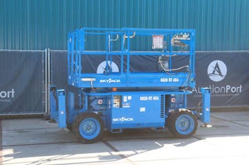 Veiling: Schaarlift SkyJack SJ6826RT Diesel 9.9m 2012, Ophalen