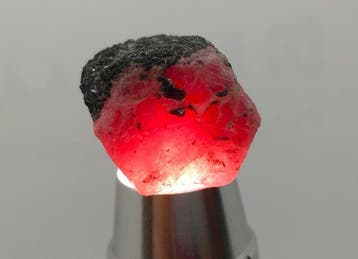 120 ct - GROS RUBIS NON TRAITÉ - Rugueuse- 24 g