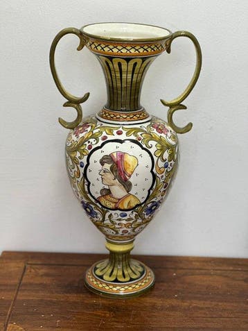 Vaas - Majolica - vaas La Sovrana