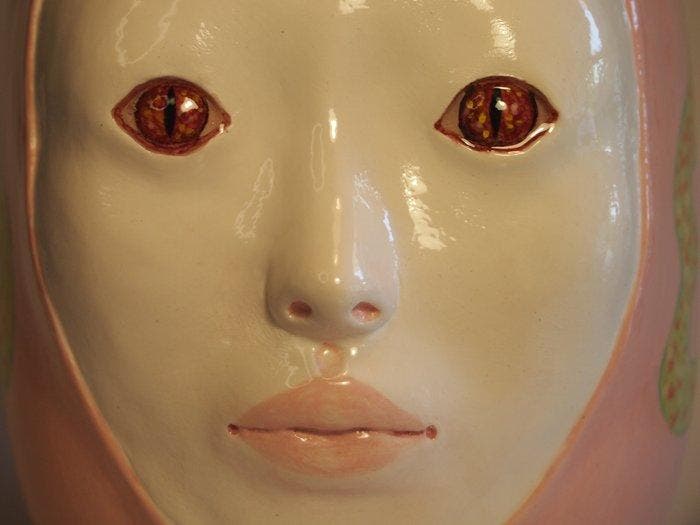 Vaas - Majolica - Natalia Mc Donald, Antiek en Kunst, Kunst | Designobjecten