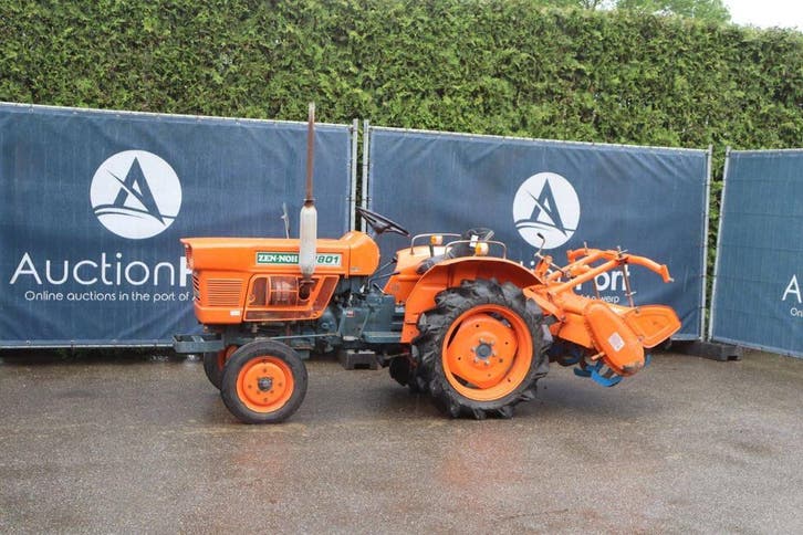 Veiling: Minitractor Kubota Zen-noh L1801 Diesel 18pk Met Gr, Articles professionnels, Agriculture | Tracteurs, Enlèvement