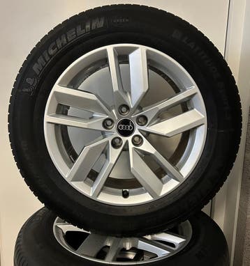 Audi Q5 18 inch Velgen + Zomerbanden, 18 inch, Gebruikt, Banden en Velgen, Ophalen of Verzenden