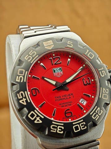 TAG Heuer - Heuer Formula 1 Professional – Red Dial – Ref.
