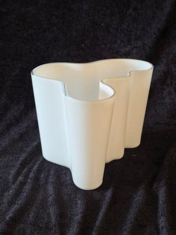 Iittala - Alvar Aalto - Vaas - Groot model - Glas - Savoy, Antiek en Kunst