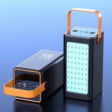 100.000mAh Powerbank met 4 Poorten - 66W Ingebouwde Zaklamp, Verzenden