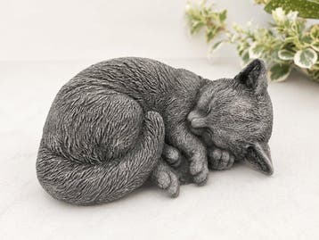 Statue, garden sculpture sleeping cat - 8 cm - pierre, Antiquités & Art