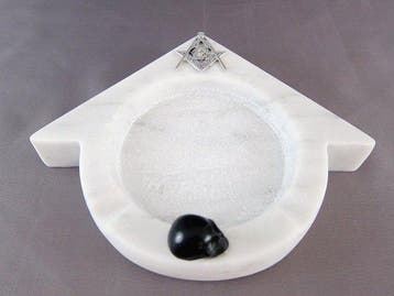 Cendrier - Marbre de Carrare lourd et obsidienne noire -