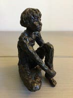 Astrid Veldhuyzen - sculptuur, “ Dromend meisje “ - 12 cm -, Antiek en Kunst