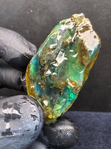 87.5cts Crystal Opal Specimen Ruw- 17.5 g