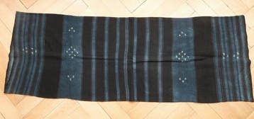 Tie and dye begrafenis-sarong, Raijua, NTT, Indonesië -