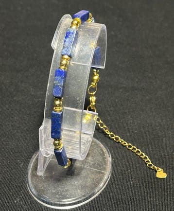 Exclusieve armband van natuurlijke lapis lazuli en gouden