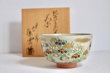 Kyoto ware (Kyo-yaki) - Signed by Shiunn - Chawan -