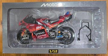 1:12 - Moto miniature