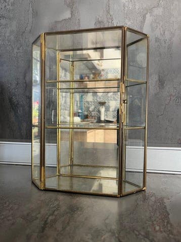 Vitrinekast - Glas en messing
