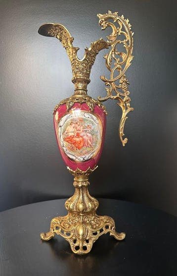 Cruche - vintage decorative ewer (pitcher vase) - Laiton,