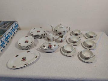 Unbekannt - Maison de poupées 32-teiliges Tee-Service mit