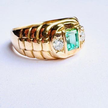 Ring - 18 karaat Geel goud - 1.71ct. tw. Smaragd - Diamant