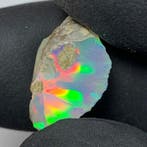 Ruwe Ethiopische opaal volledig regenboogprisma - 3,97