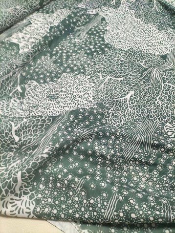 Fantastico tendone vintage dalla fantasia con alberi / made