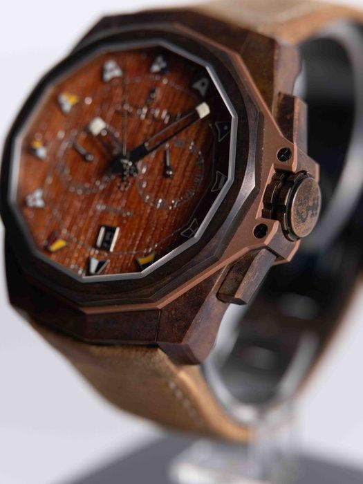 Corum - Admirals Cup - Heren - 2025, Bijoux, Sacs & Beauté, Montres | Hommes
