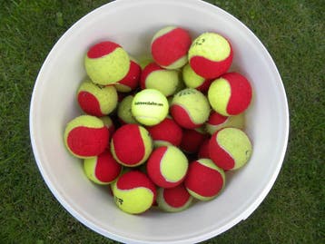 Gebruikte Stage 1, Stage 2, Stage 3 tennisballen, 24 cent!, Verzenden, Ballen