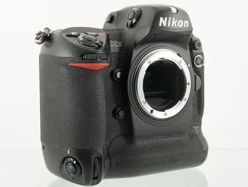 Nikon D2H Shot 7436 Only with New battery, Box in Charger, Nieuw