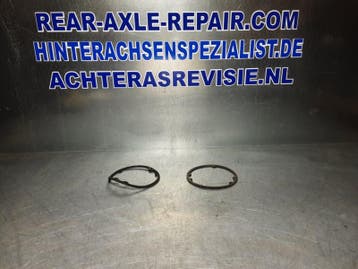 2 x Rubber van een  achterlicht Opel Manta A. (Exterieur), Verzenden