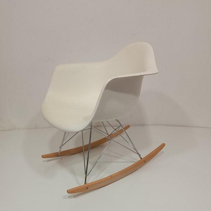 Vitra - Charles & Ray Eames - Schommelstoel - Plastic, Antiquités & Art, Antiquités | Meubles | Chaises & Canapés