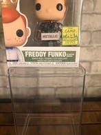Funko - Funko Pop - Freddy Funko as Captain America Metallic