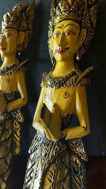 Bali, Set aus Cili Wächterfiguren & Topeng Masken,, Antiquités & Art