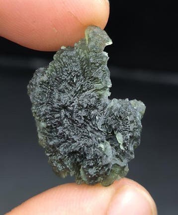 Moldaviet uit Kvítkovice, Zuid-Bohemen - Hoogte: 30 mm -, Verzamelen, Mineralen en Fossielen