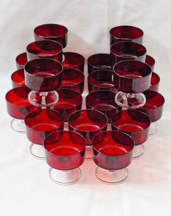 Verrerie d’Arques - Luminarc - Tafelservies (23) - Cavalier, Antiquités & Art, Art | Objets design