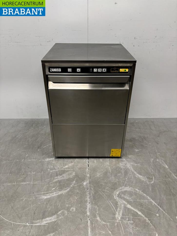 RVS Zanussi Zucai Vaatwasser 230V Horeca, Zakelijke goederen, Horeca | Keukenapparatuur, Ophalen of Verzenden