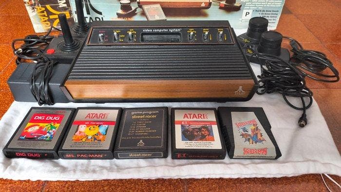Atari - CX -2600 - Atari 2600 - Videogameconsole + games -, Games en Spelcomputers, Spelcomputers | Overige Accessoires