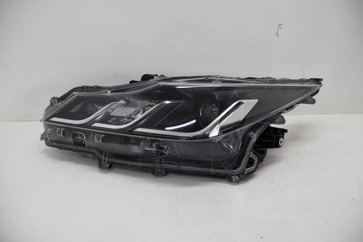 linker voorlamp voor Toyota Corolla E21 Sedan 81150-02T31, Autos : Pièces & Accessoires, Éclairage, Envoi
