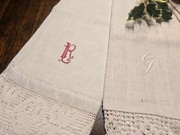 Handdoek (4) - 120 cm - 75 cm - Antieke uitzet