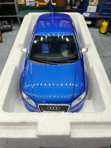 Otto Mobile 1:18 - Voiture miniature - Audi RS4 B7 Sedan, Nieuw