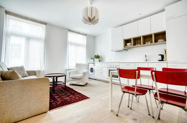 Appartement aan Rue Blaes, Brussels, Immo, Appartementen en Studio's te huur, 50 m² of meer