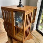 Boekenkast - Eik - Een eiken draaibare vintage boekenkast.