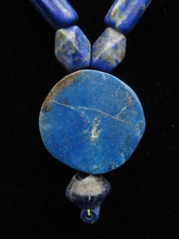 Oud-Bactrisch Ketting gemaakt van lapis lazuli kralen - 46