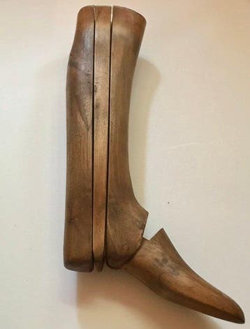 Forme en bois pour bottes de cavalerie, embauchoir de la fin