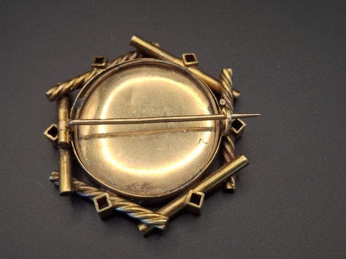 Broche - 18 karaat Geel goud - Diamant - Limoges emaille, Handtassen en Accessoires, Antieke sieraden