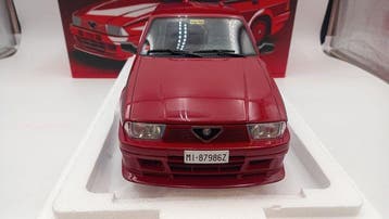 Laudoracing 1:12 - Modelauto - Alfa Romeo 75 1.8i Turbo, Nieuw