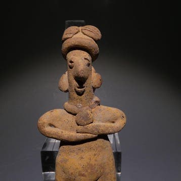 Colima, Westkust van Mexico Terracotta Figuur. 11,5 cm hoog.