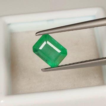 Sans prix de réserve - 1 pcs Vert Émeraude - 1.42 ct -