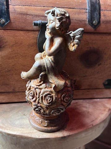 Decoratief ornament - Europa - Engelbeeldje